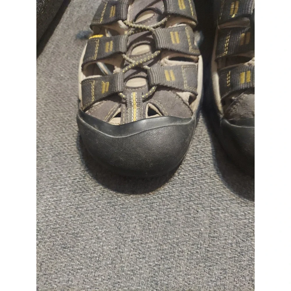 Keen Mens Sandals Newport H2 Black Grey Waterproof Sport Hiking Shoes SZ 10.5
